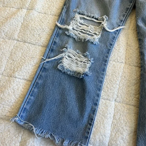 The Vintage Twin Reworked Levi’s jeans - Picture 6 of 16